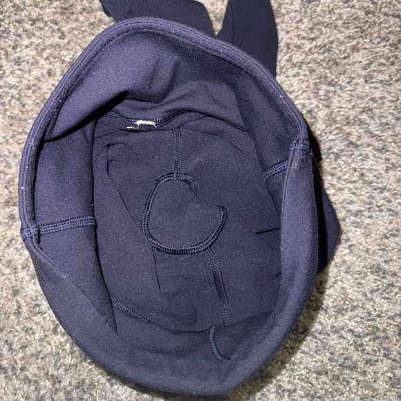 Lululemon Reveal 7/8 Tight size 4 - Picture 13 of 14